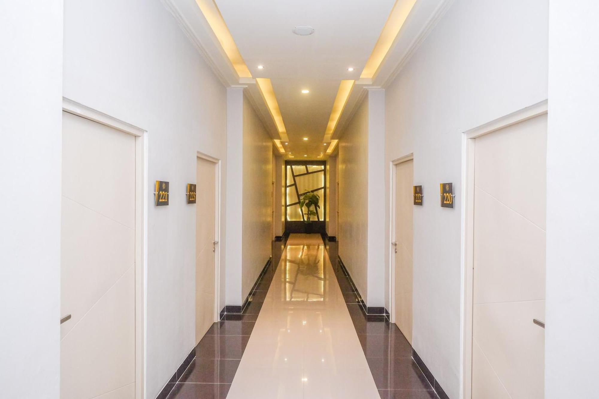 Urbanview Hotel Dedy Jaya Brebes Εξωτερικό φωτογραφία