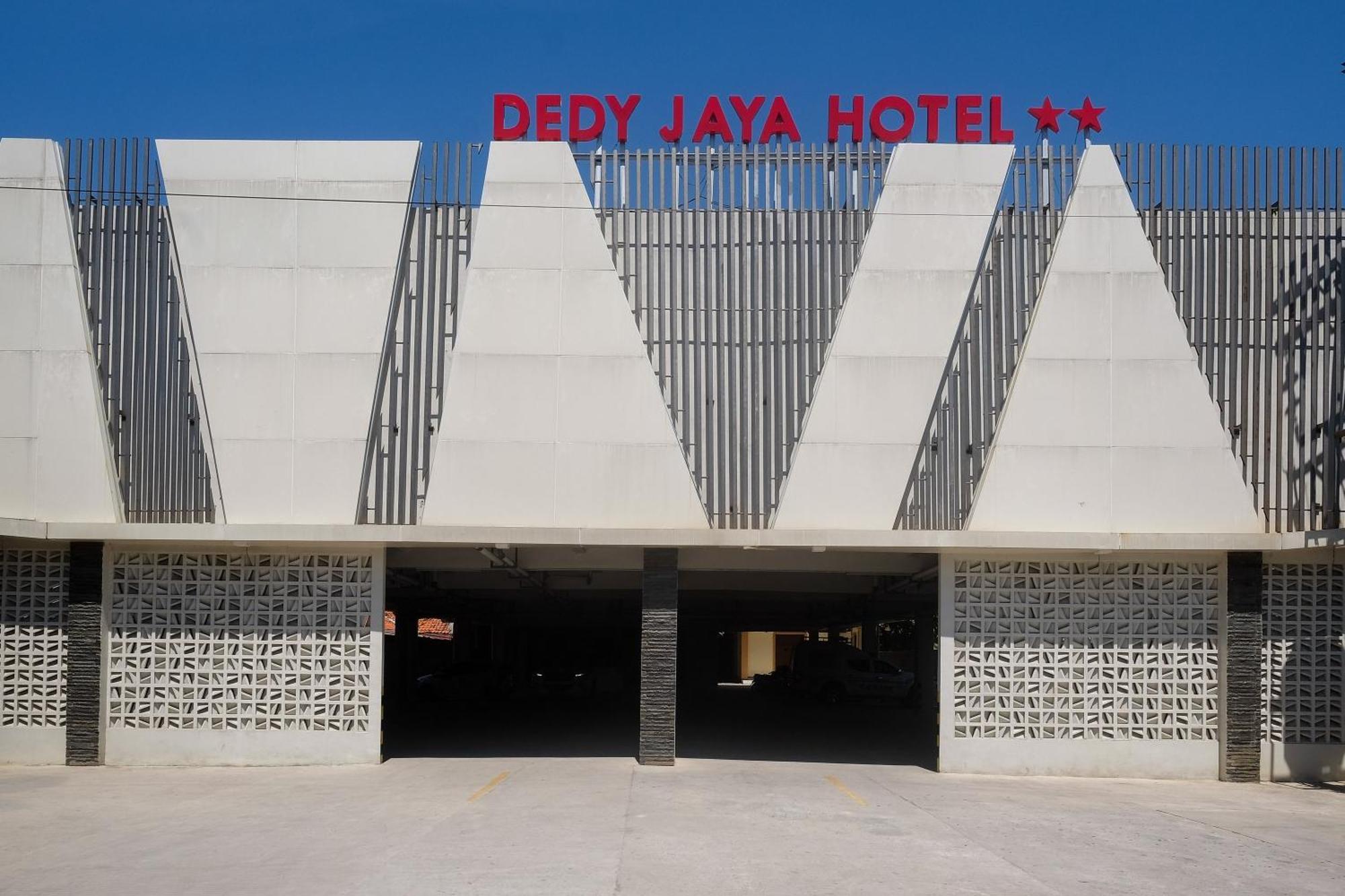 Urbanview Hotel Dedy Jaya Brebes Εξωτερικό φωτογραφία