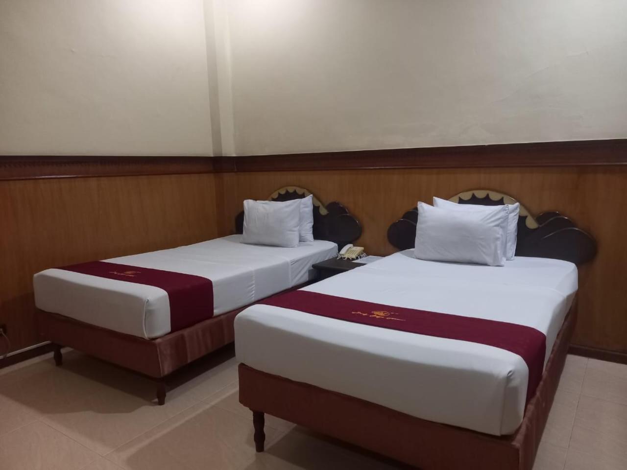 Urbanview Hotel Dedy Jaya Brebes Εξωτερικό φωτογραφία