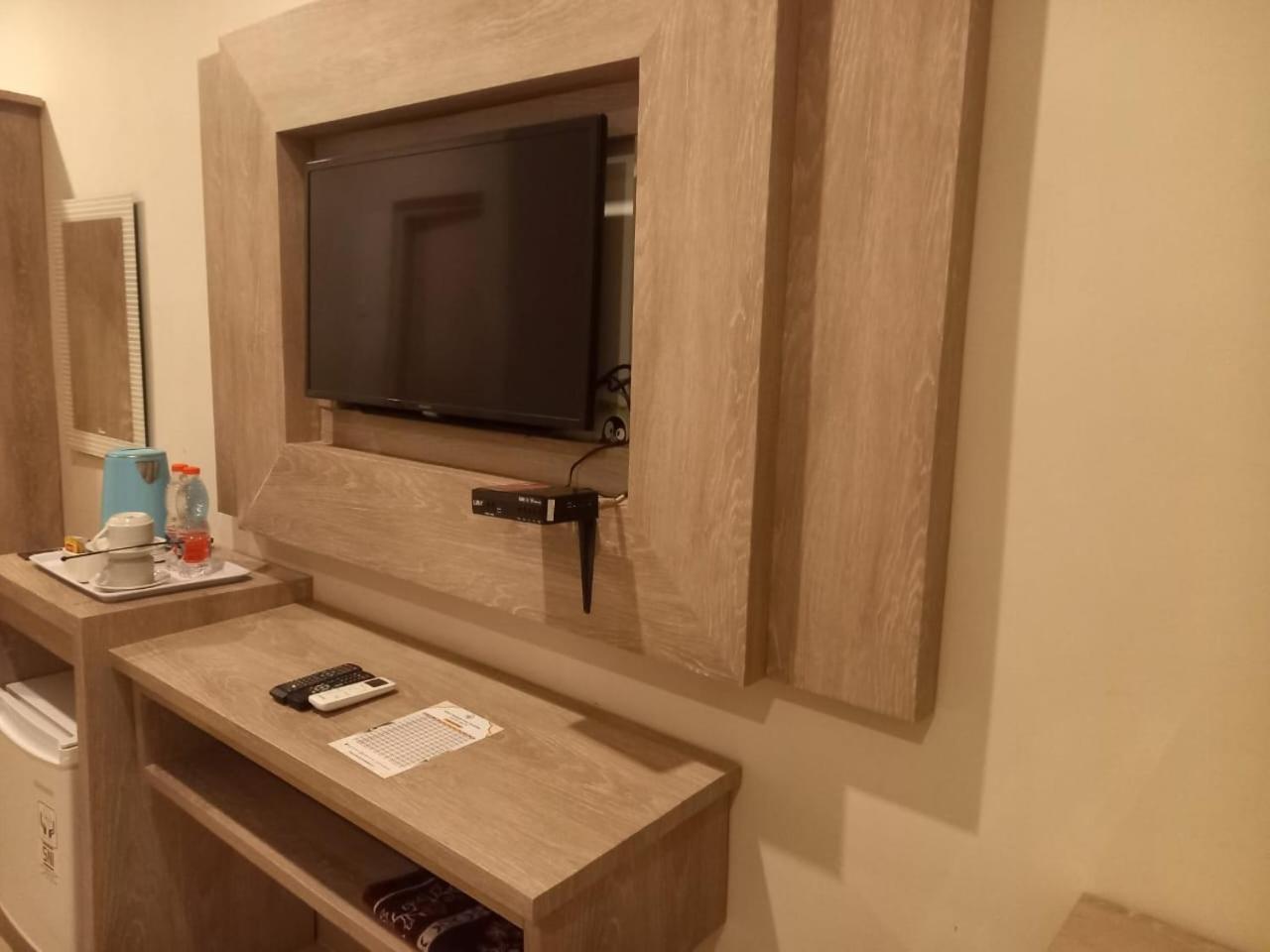 Urbanview Hotel Dedy Jaya Brebes Εξωτερικό φωτογραφία